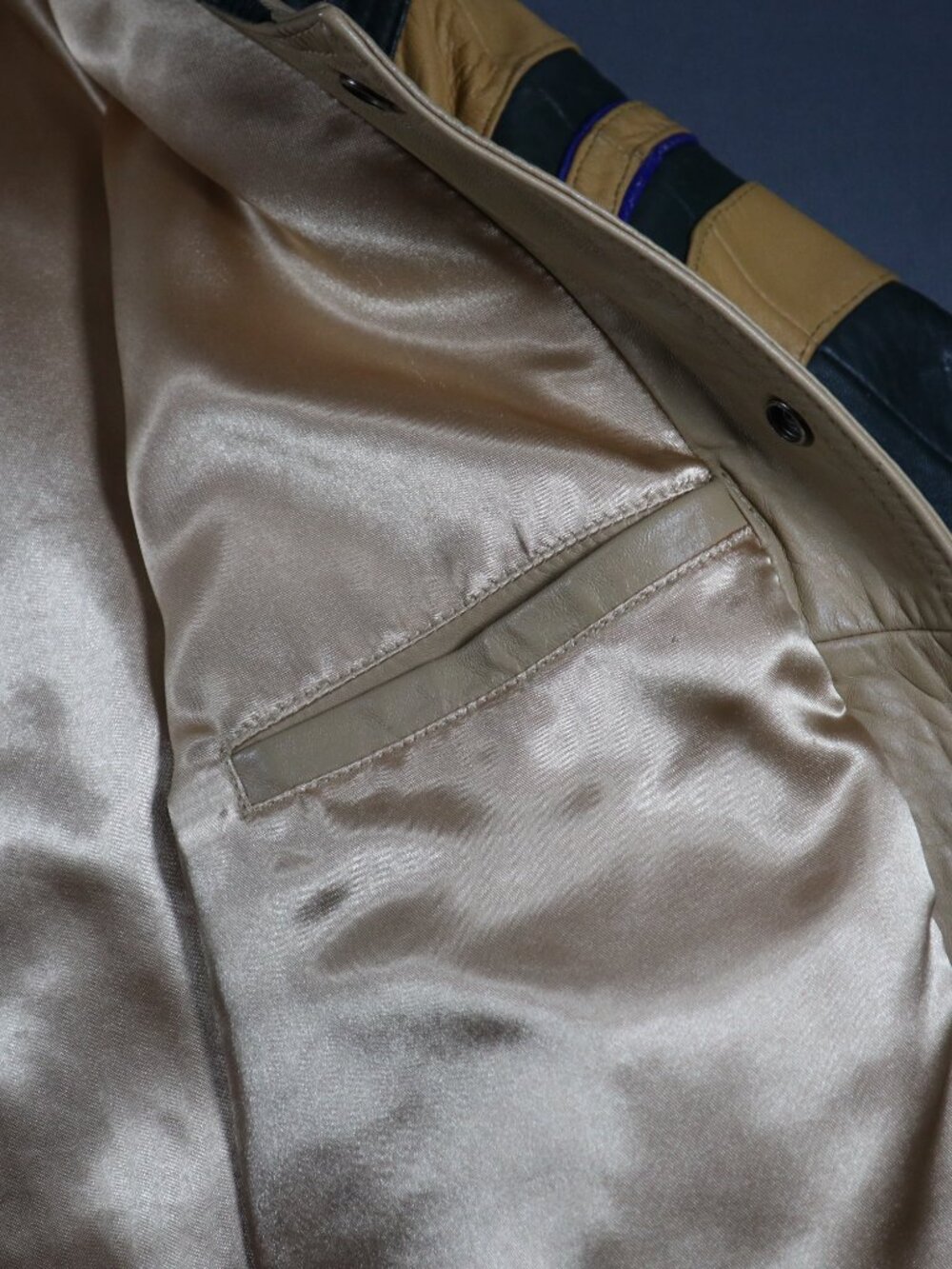 Vintage GUESS Leather Varsity Bomber Jacket Size XL Rare - Picture 7 of 13